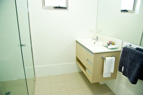 Jacana Apartments - New Castle Tourism 6
