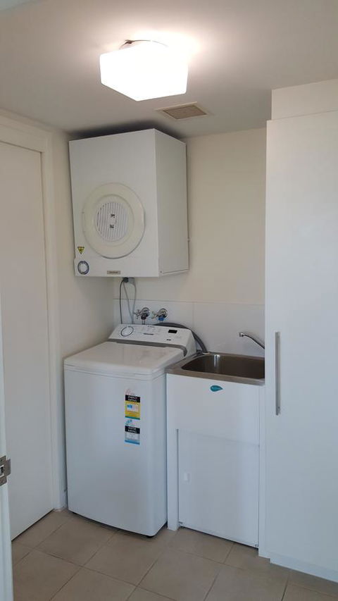 Jacana Apartments - New Castle Tourism 16
