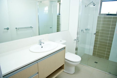 Jacana Apartments - New Castle Tourism 14