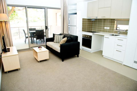 Jacana Apartments - New Castle Tourism 5