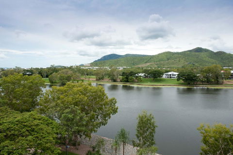 Jacana Apartments - New Castle Tourism 10