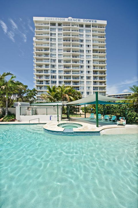 Burleigh Beach Tower - Newcastle Accommodation 3