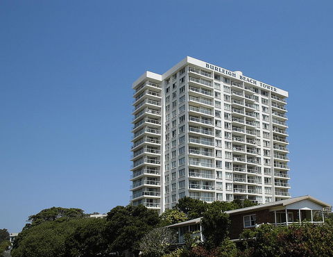 Burleigh Beach Tower - Newcastle Accommodation 4