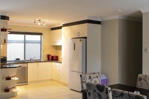 Atricom - Newcastle Accommodation 5