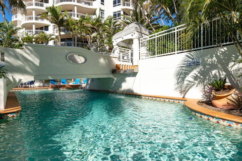ULTIQA Burleigh Mediterranean Resort - Newcastle Accommodation 12