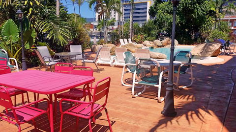 Cairns Queenslander Hotel & Apartments - New Castle Tourism 29