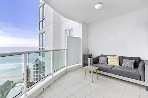 Pacific Views Resort - Newcastle Accommodation 9