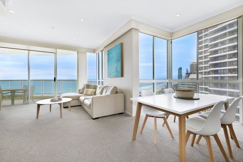 Pacific Views Resort - Newcastle Accommodation 1