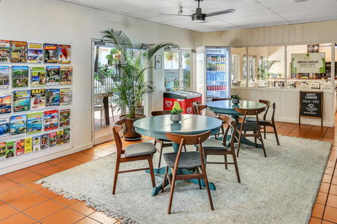 Coral Tree Inn - New Castle Tourism 16
