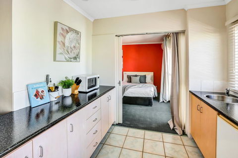 Coral Tree Inn - New Castle Tourism 27
