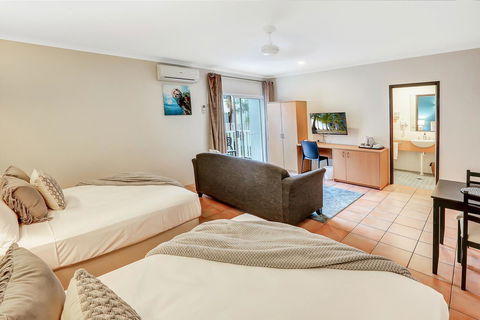 Coral Tree Inn - New Castle Tourism 15