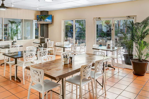 Coral Tree Inn - New Castle Tourism 26