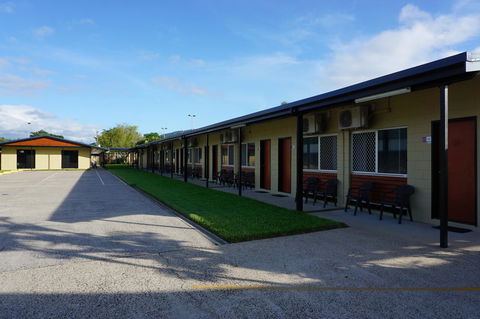 YAL Cairns - A Motel That Makes A Difference - New Castle Tourism 39