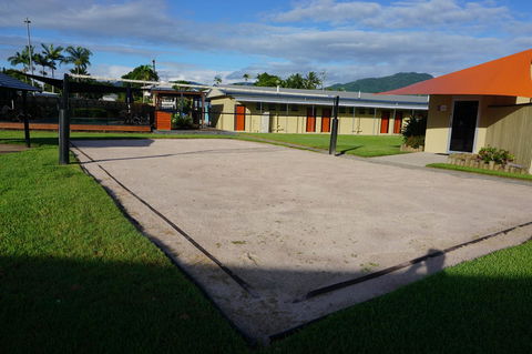 YAL Cairns - A Motel That Makes A Difference - New Castle Tourism 6