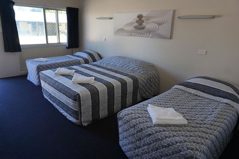 YAL Cairns - A Motel That Makes A Difference - New Castle Tourism 1