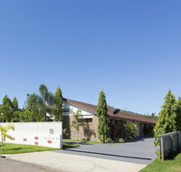 Marcol Place Holiday Apartments - New Castle Tourism