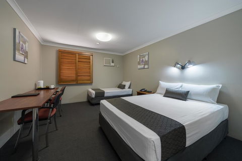 Cosmopolitan Motel & Serviced Apartments - New Castle Tourism 4