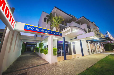 Cosmopolitan Motel & Serviced Apartments - New Castle Tourism 0