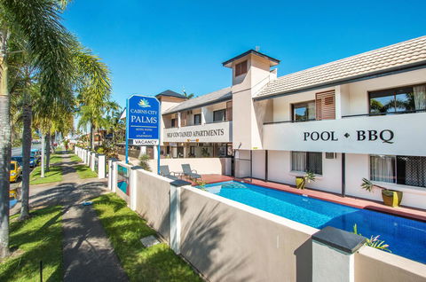 Cairns City Palms - New Castle Tourism 1