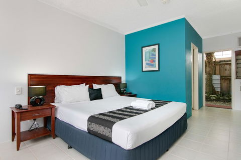 Cairns City Palms - New Castle Tourism 18