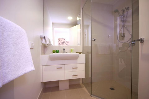 Domain Serviced Apartments - Newcastle Accommodation 6