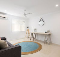 Briz Stays - Whites Road - Newcastle Accommodation