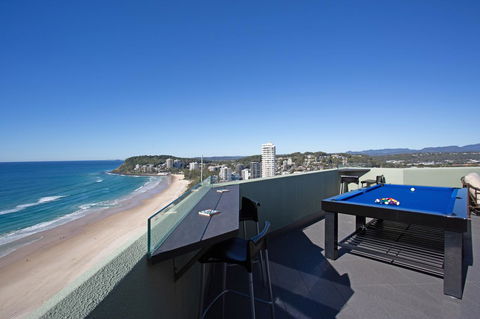 Burleigh Esplanade Apartments - Newcastle Accommodation 3