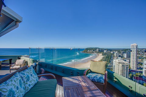 Burleigh Esplanade Apartments - Newcastle Accommodation 4