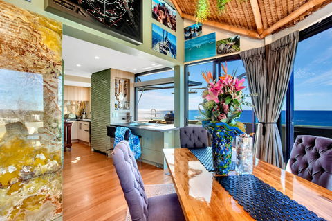 Burleigh Esplanade Apartments - Newcastle Accommodation 2