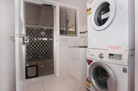 6 Botany Court Marcoola Beach - Pet Friendly 500 Bond - Newcastle Accommodation 4