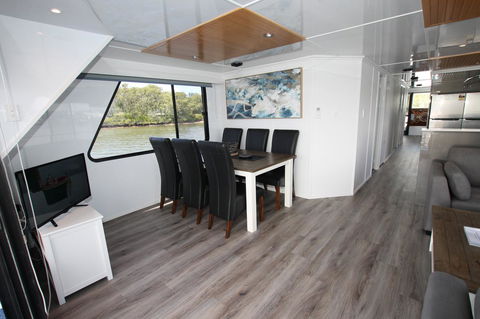 Coomera Houseboats - Newcastle Accommodation 36