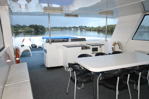 Coomera Houseboats - Newcastle Accommodation 26