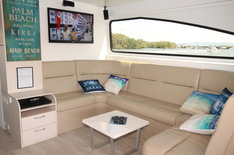 Coomera Houseboats - Newcastle Accommodation 11