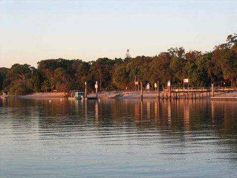 Coomera Houseboats - Newcastle Accommodation 2