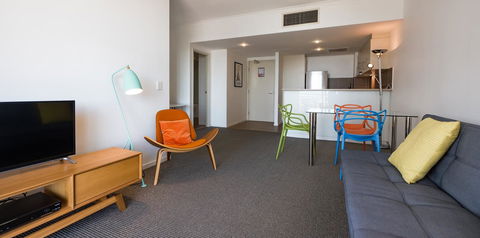 Swell Resort Burleigh Heads - Newcastle Accommodation 11