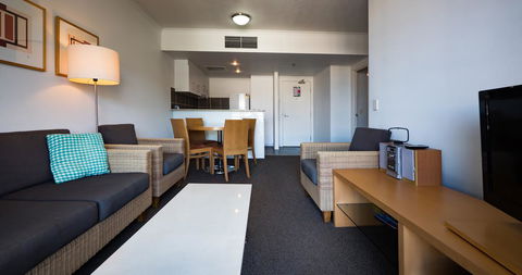 Swell Resort Burleigh Heads - Newcastle Accommodation 43