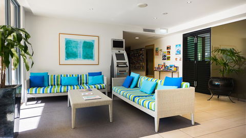 Swell Resort Burleigh Heads - Newcastle Accommodation 18
