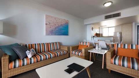 Swell Resort Burleigh Heads - Newcastle Accommodation 9