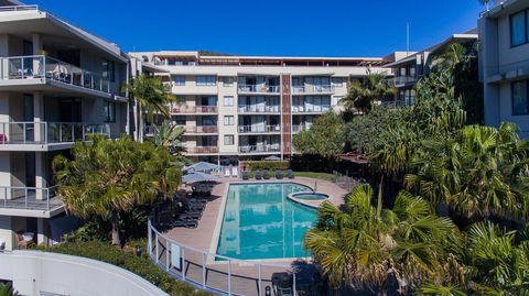 Swell Resort Burleigh Heads - Newcastle Accommodation 8