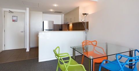 Swell Resort Burleigh Heads - Newcastle Accommodation 5