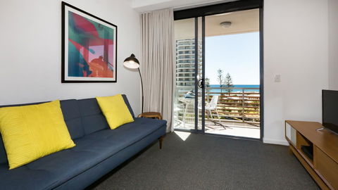 Swell Resort Burleigh Heads - Newcastle Accommodation 2