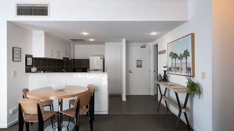 Swell Resort Burleigh Heads - Newcastle Accommodation 40