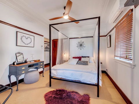 Anville Court - New Castle Tourism 8