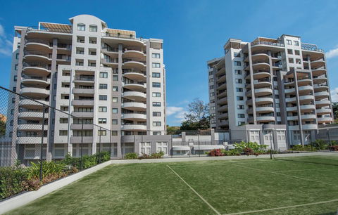 The Oasis Apartments - Newcastle Accommodation 4