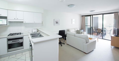 The Oasis Apartments - Newcastle Accommodation 5