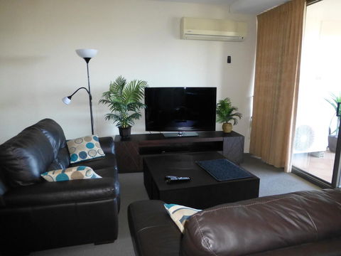 The Oasis Apartments - Newcastle Accommodation 7