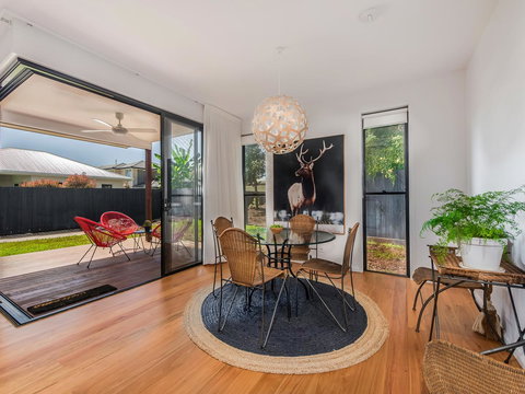 Sam's Buderim Mountain Guest House - New Castle Tourism 2