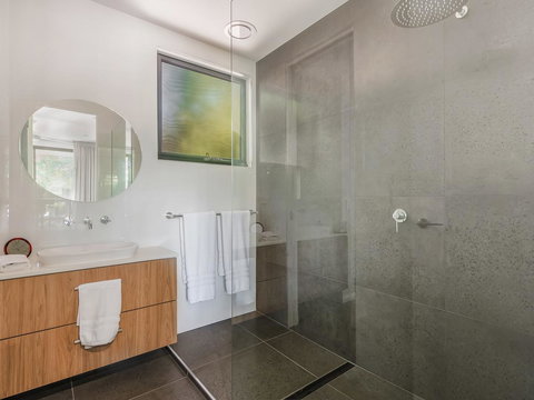 Sam's Buderim Mountain Guest House - New Castle Tourism 18