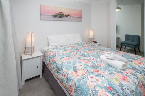 Miami Beachside Holiday Apartments - Newcastle Accommodation 14