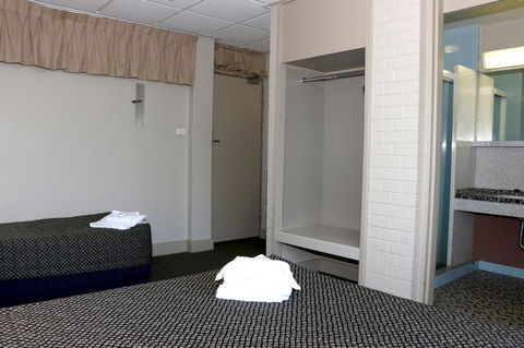 Brighton Hotel - Newcastle Accommodation 7